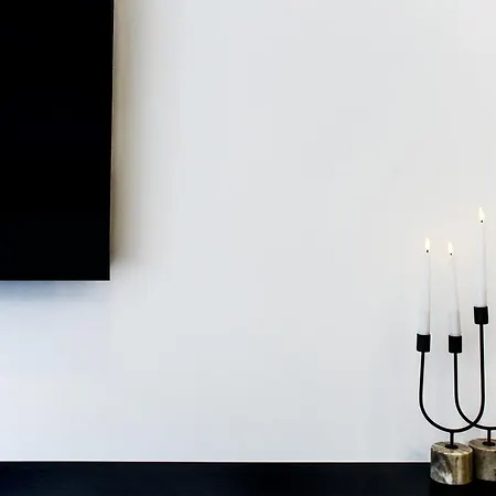 Velvet Escapes: Blanc * Athens
